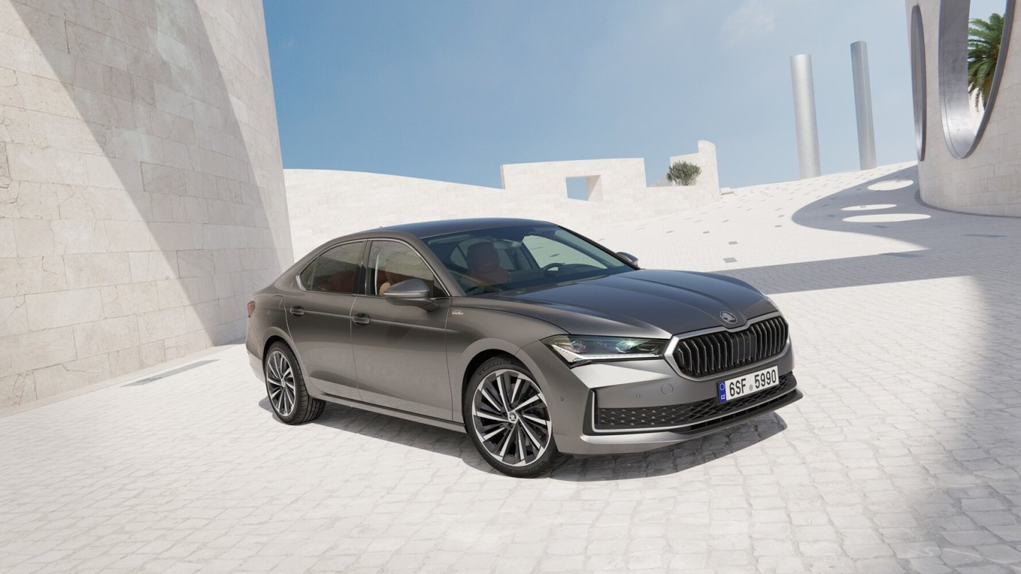 Das edle Topmodell ist weiterhin der Superb Laurin & Klement.