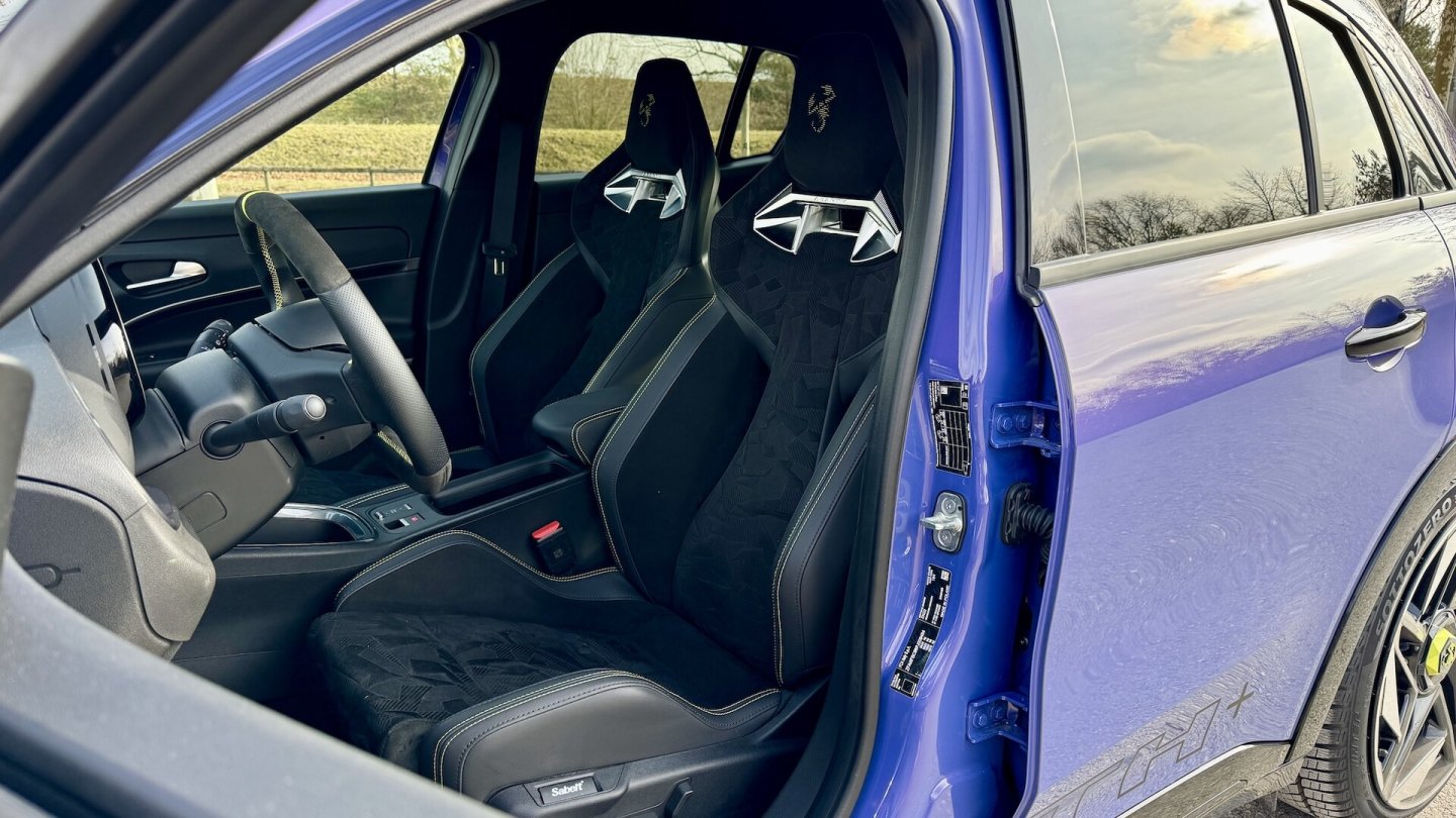 Die Sabelt-Sitzschalen gehören zum Sondermodell Scorpionissima.