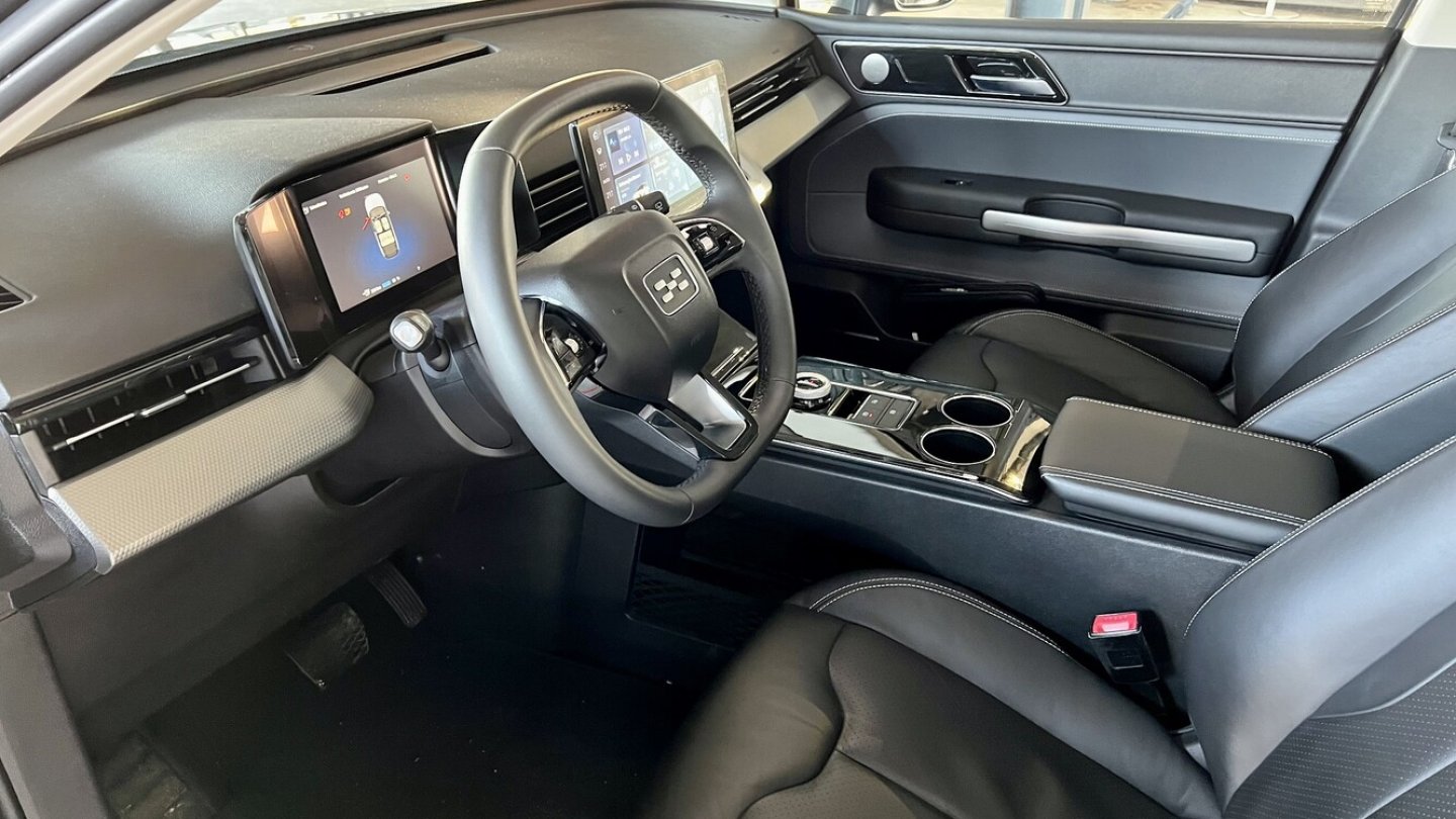 Die Sitzheizung für Fahrer und Beifahrer ist sehr schwach.