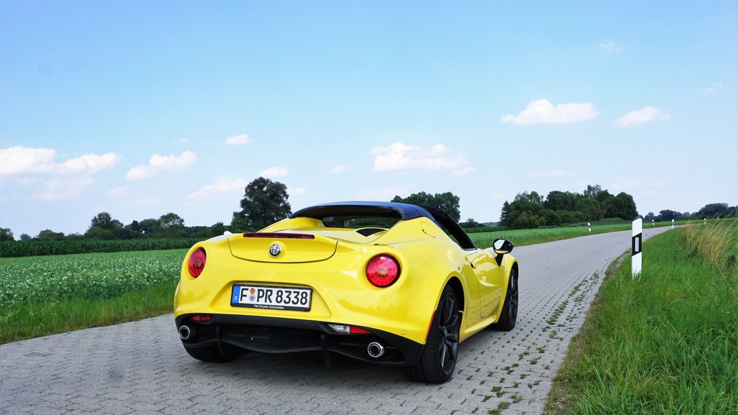 Die Form folgt der Aerodynamik. Und dem klassischen Alfa 33 Stradale.
