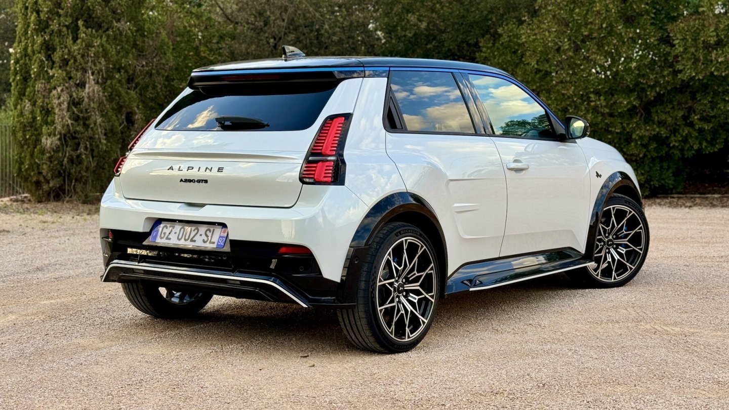 Gelungener Mini-Konkurrent zum sehr selbstbewussten Preis: Alpine A290.