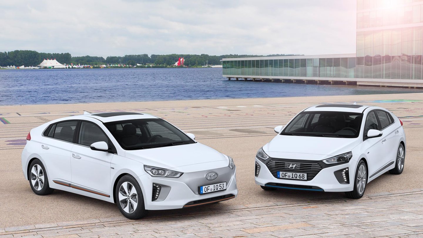 Den Hyundai Ioniq gibt es aktuell als Elektroauto und Hybrid, der Plug-in Hybrid folgt.
