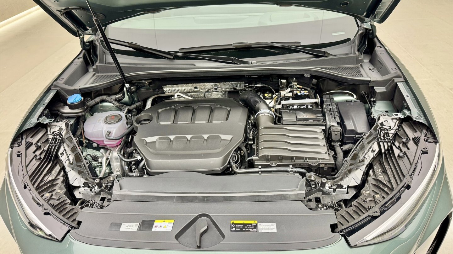 Im Topmodell steckt der 2.0 TFSI Benziner mit 265 PS.