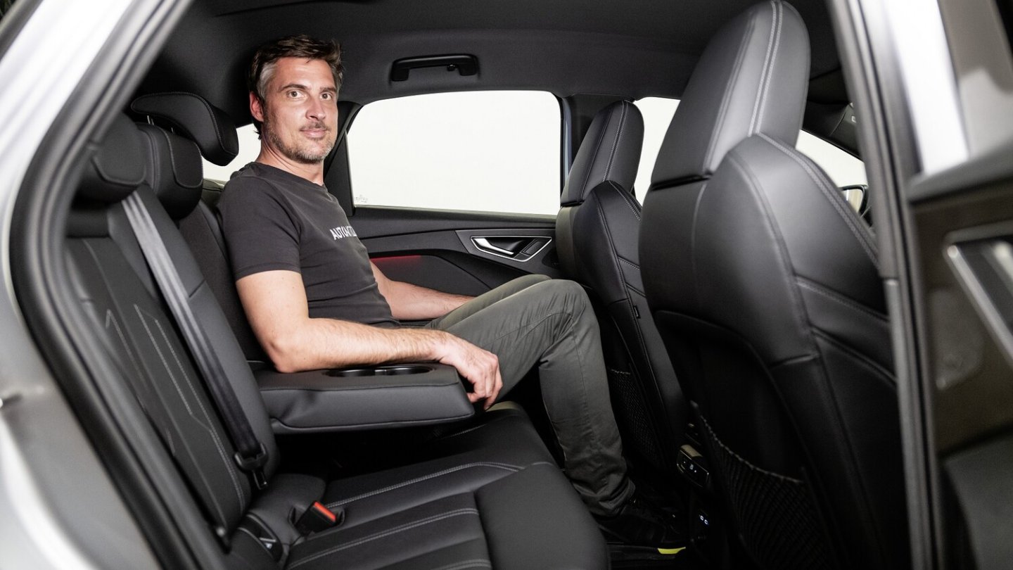 Der Audi Q4 e-tron bietet viel Platz, auch im Fond.