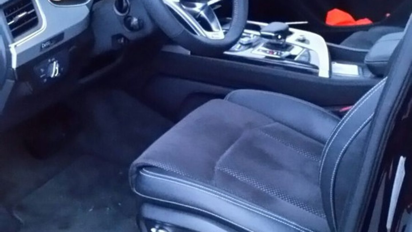 Digitaler Steuerplatz