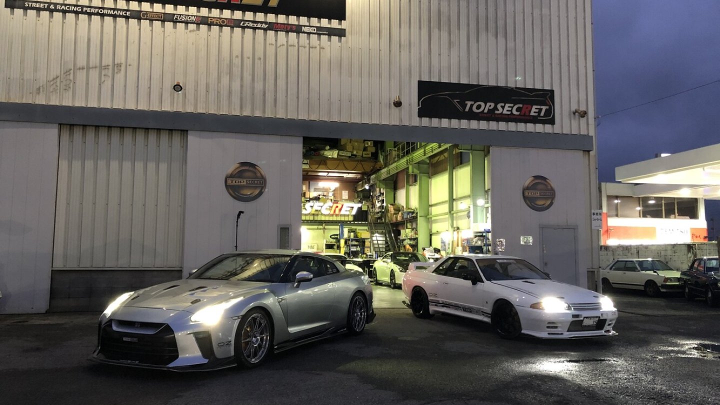 Heilige Hallen für GT-R-Freunde: Die Tuningschmiede Top Secret.