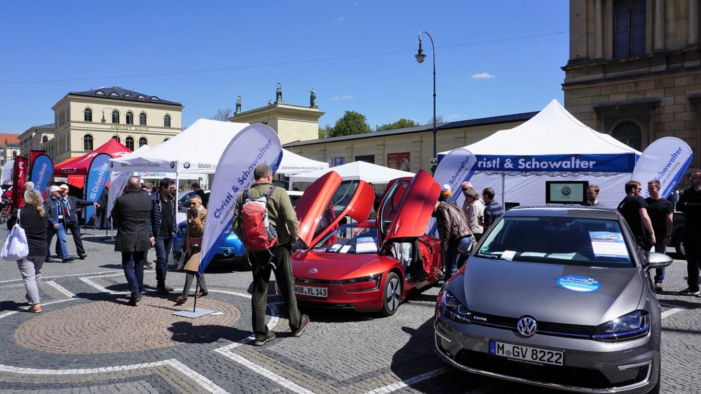 VW schlug zu wenig auf. Nur ein eGolf und der ausverkaufte XL1 standen parat.