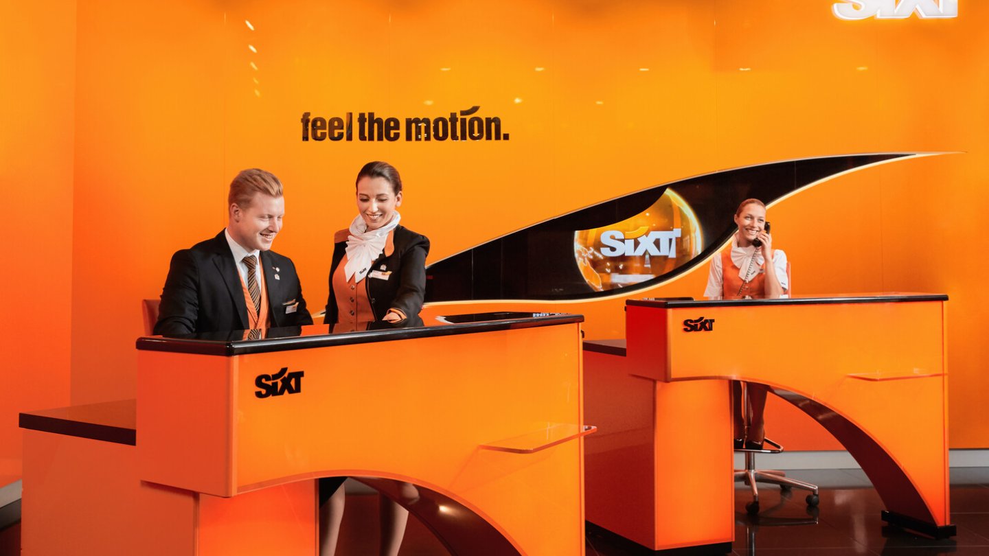 In den organgenen Sixt-Statonen gibt es künftig vermehrt BYD-Schlüssel.