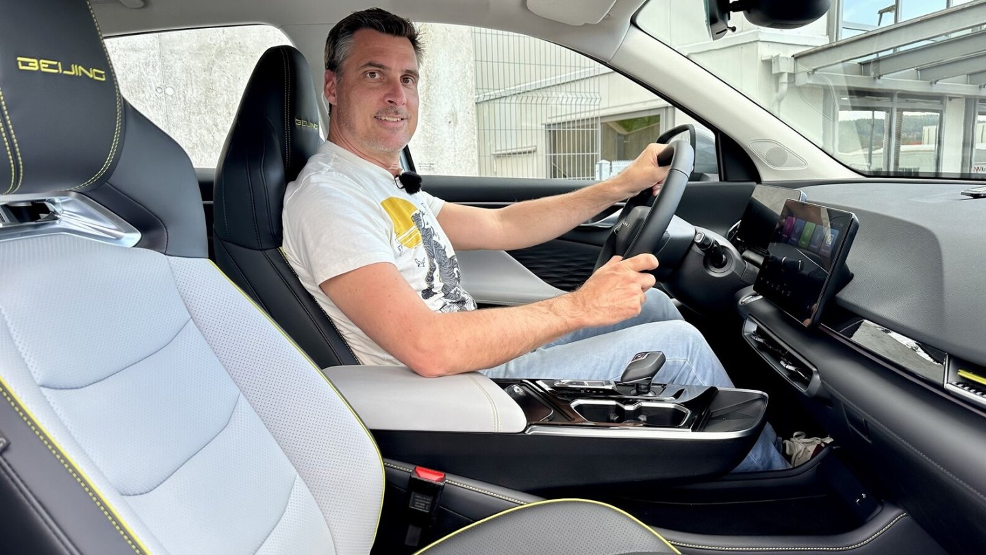 Mit dem Modellwechsel ist der X55 deutlich erwachsener geworden.