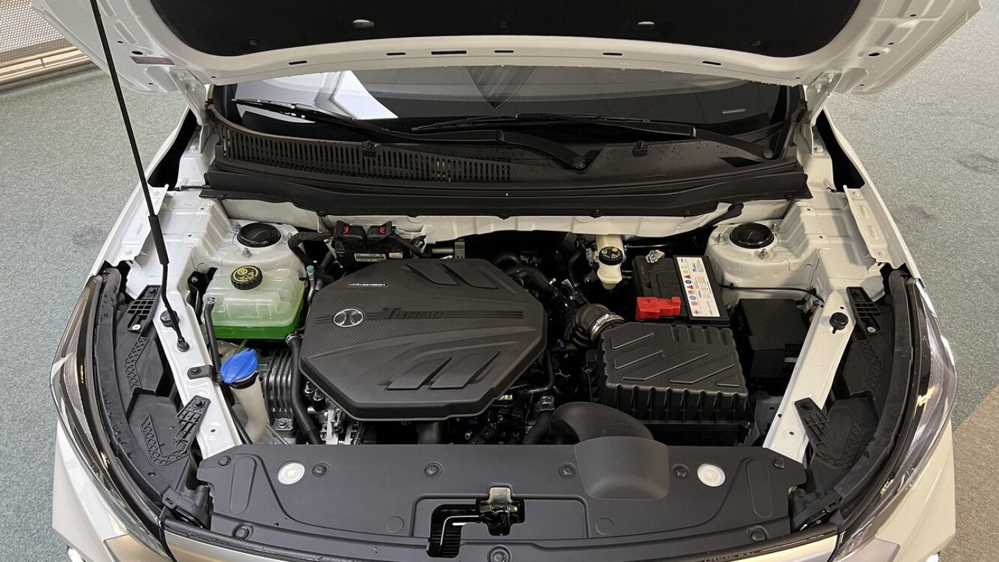 Der 1,5 Liter große Vierzylinder-Benziner treibt die Vorderräder an.