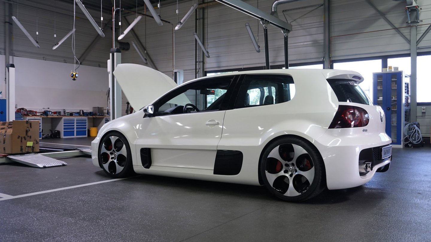 Wer wissen will, wie der Über-Golf klingt, findet sicherlich den AUTONOTIZEN-Account bei Facebook oder Instagram.