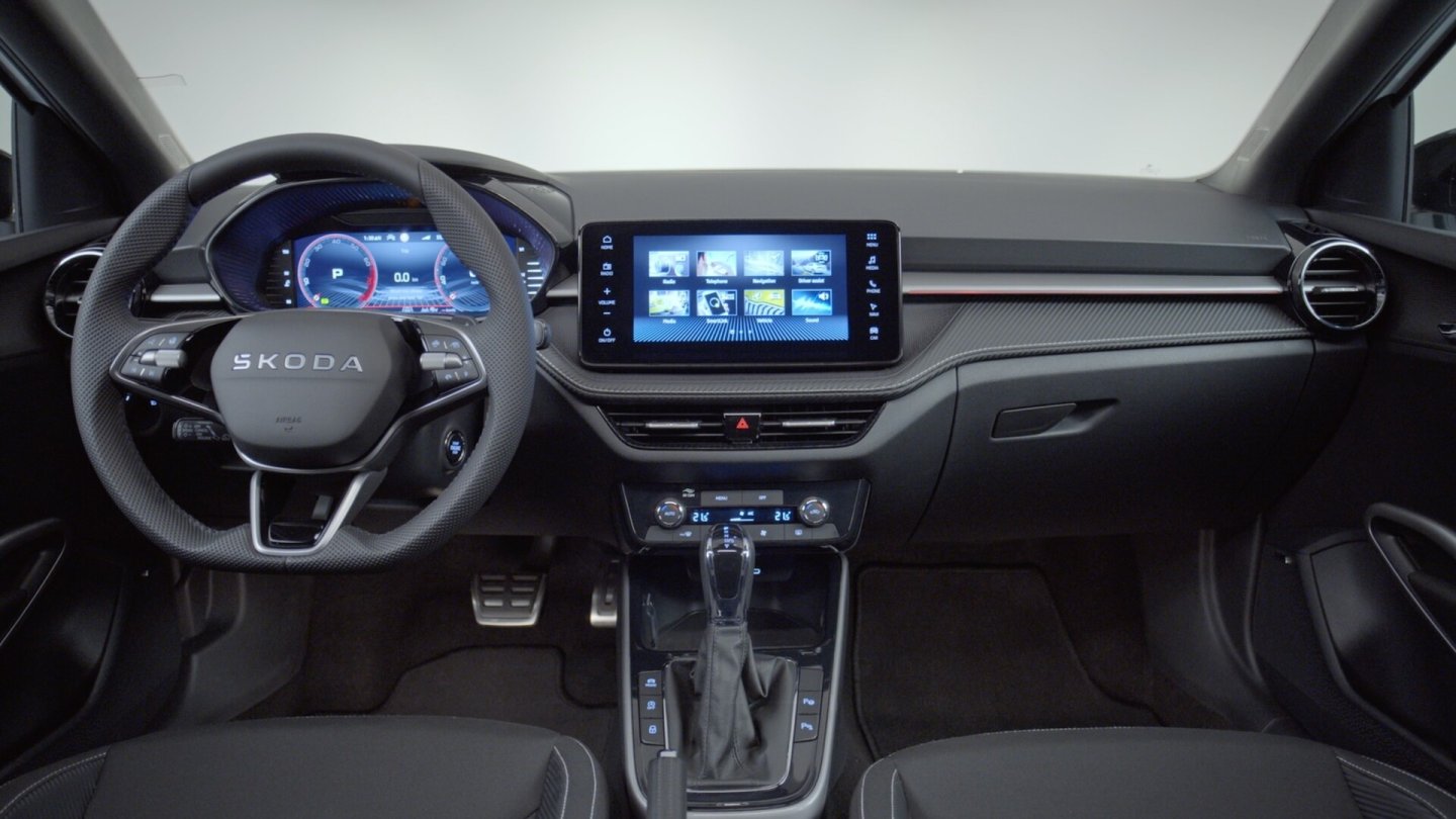 Das DSG kommt mit klassischem Wählhebel.