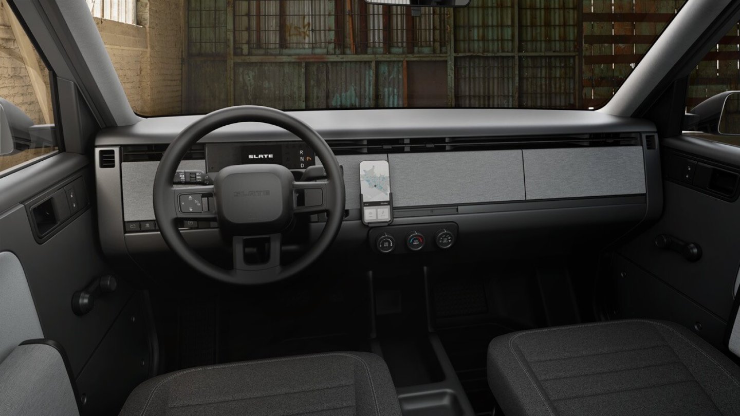 Auf ein eigenes Infotainment-System verzichtet das Auto von Slate.