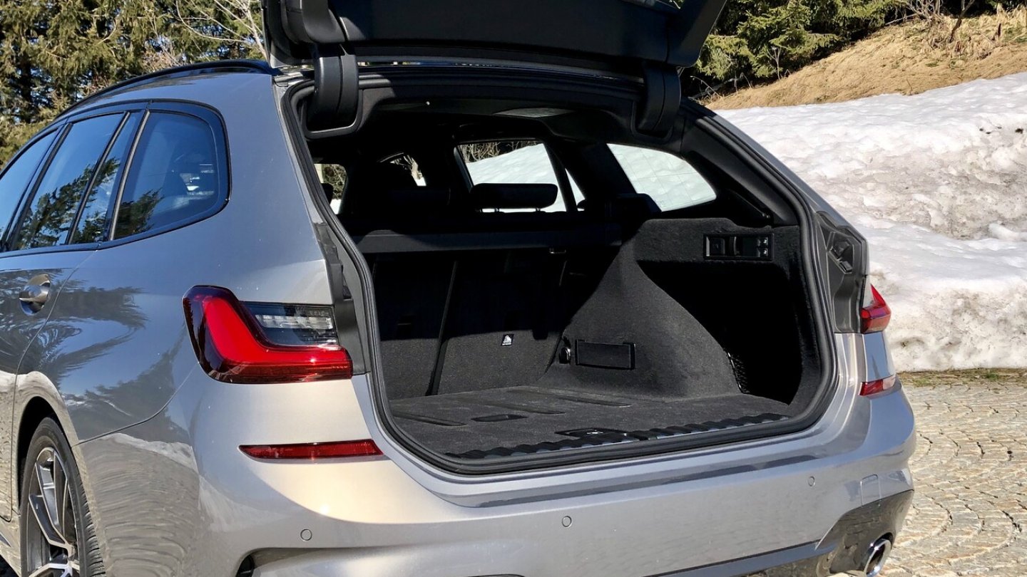 Der Kofferraum des 3er Touring fasst 500 bis 1.510 Liter Ladung.
