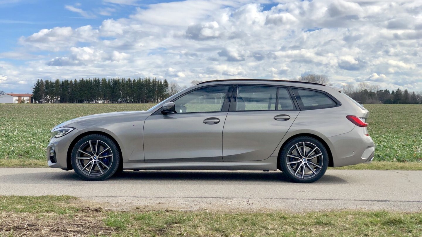 Der BMW 3er Touring ist 4,71 Meter lang.