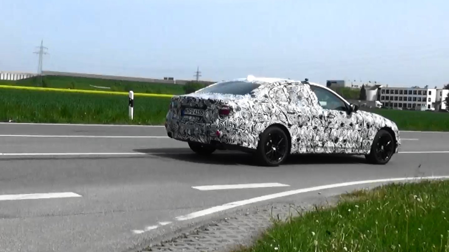 Der neue 5er soll seine Messepremiere in Detroit im Januar 2017 feiern.