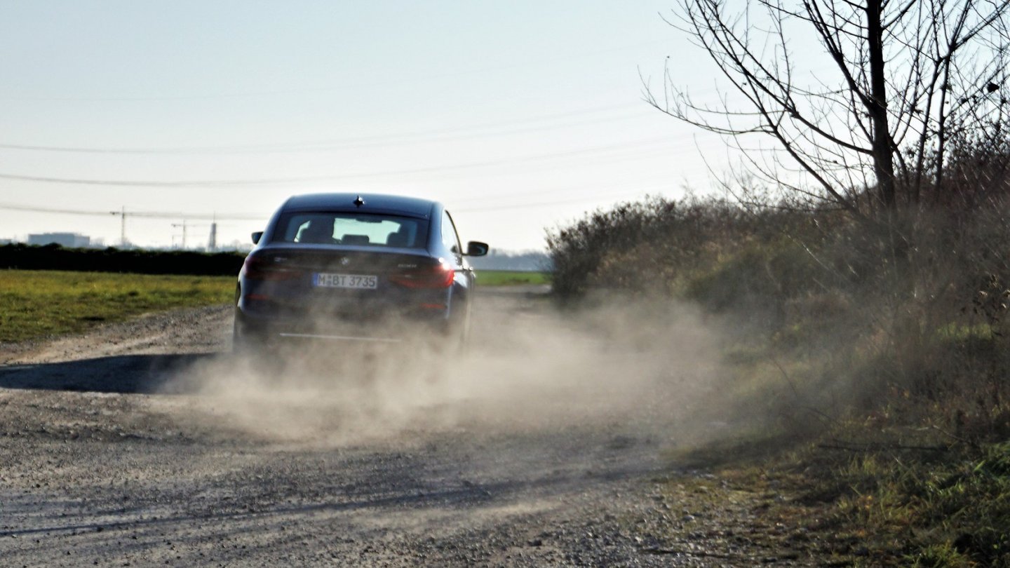 Der BMW 6er GT kann und wird Staub aufwirbeln.
