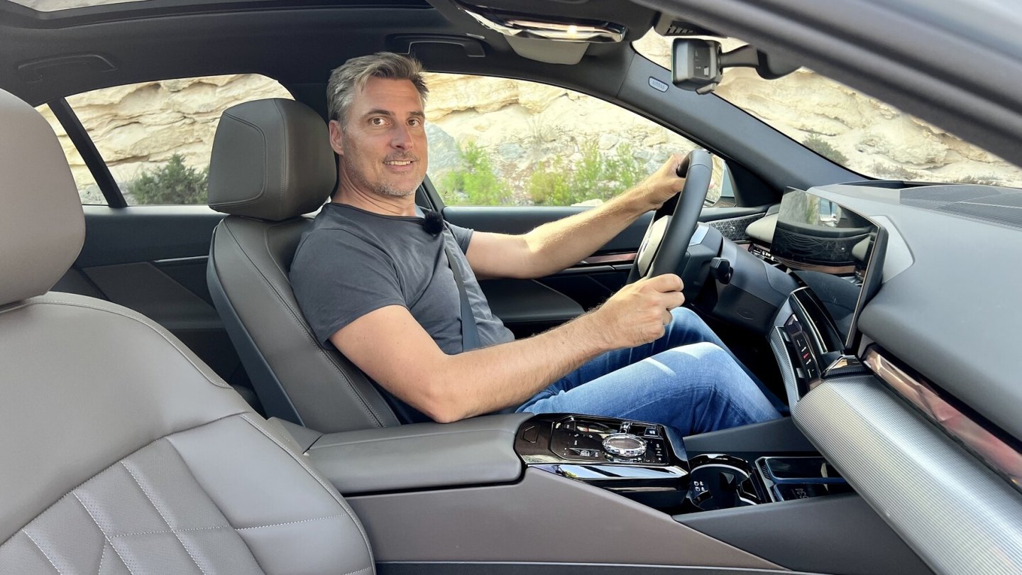 Auch dank vieler Optionen kommt hinter dem Lenkrad viel Freude auf.