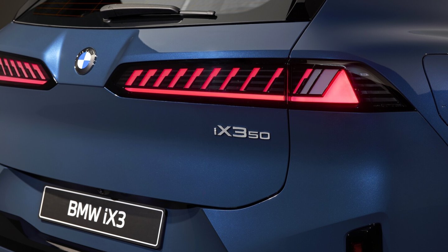 Die Neue Klasse startet mit dem Allrad-Topmodell der iX3-Baureihe.