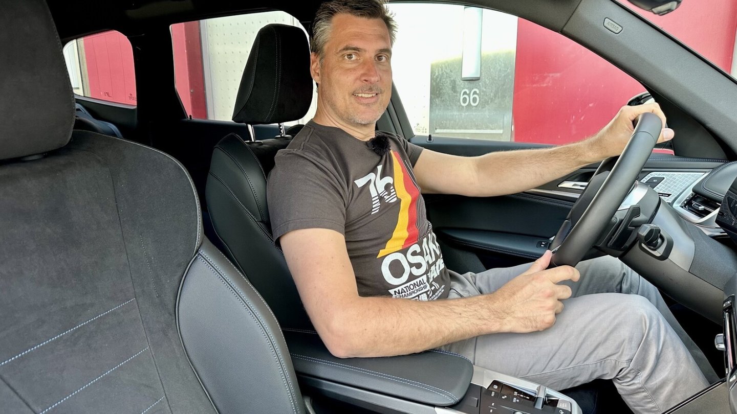 Den Alltagstest des BMW X1 xDrive 30e gibt es auch als Bewegbild zu sehen.