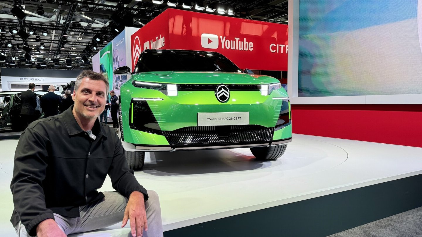 Erstkontakt auf dem Pariser Autosalon.