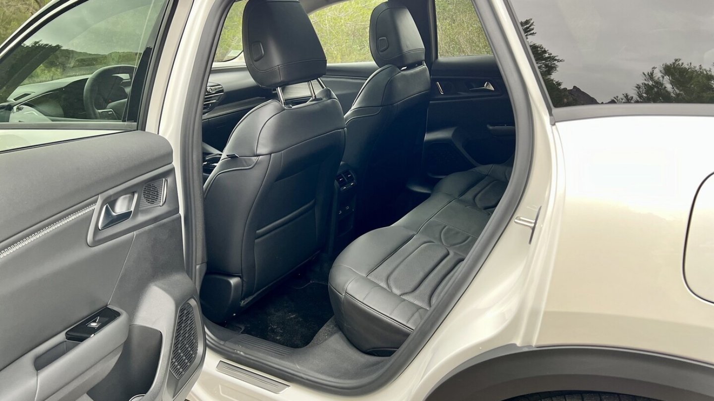 Viel Platz im Fond, aber leider keine Sitzheizung.