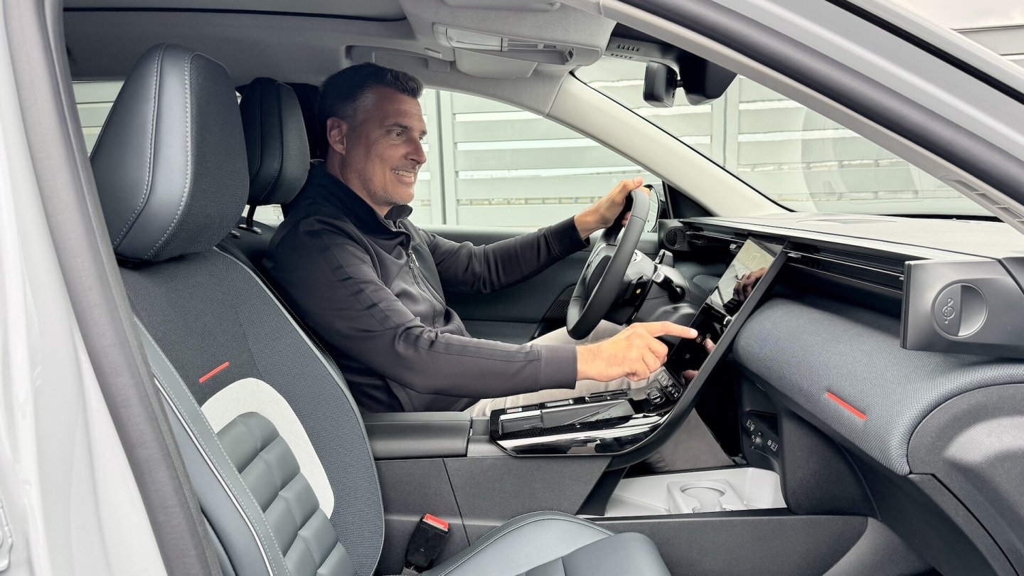 Der neue Citroën C5 Aircross bietet in beiden Reihen viel Platz und bequeme Sitze.