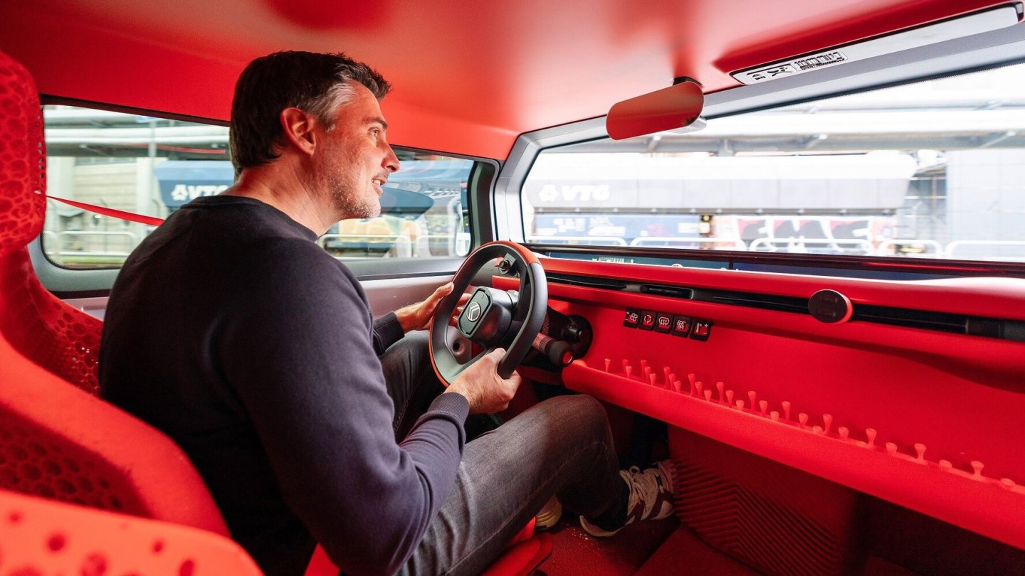 Aus Rot mach´ Schwarz: Gebrauchtwagenkäufer sollen ihr Auto in Zukunft weiter individualiseren können.