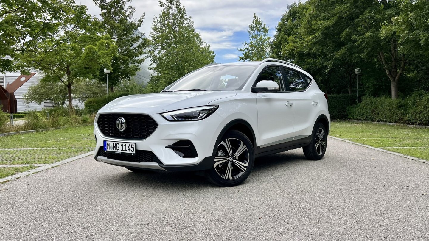 Der MG ZS wird als Benziner bei uns ab 17.990 Euro verkauft.