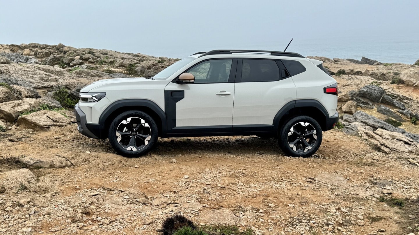 Allradantrieb gibt es optional nur für den 130 PS starken Mildhybrid-Benziner.