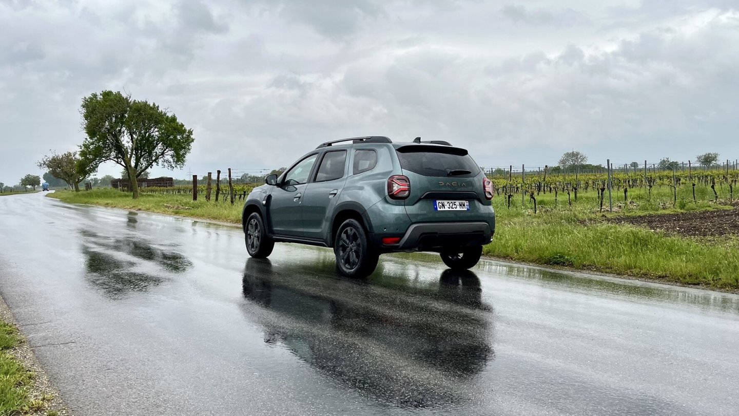 Der Dacia Duster Extreme kostet ab 20.050 Euro.