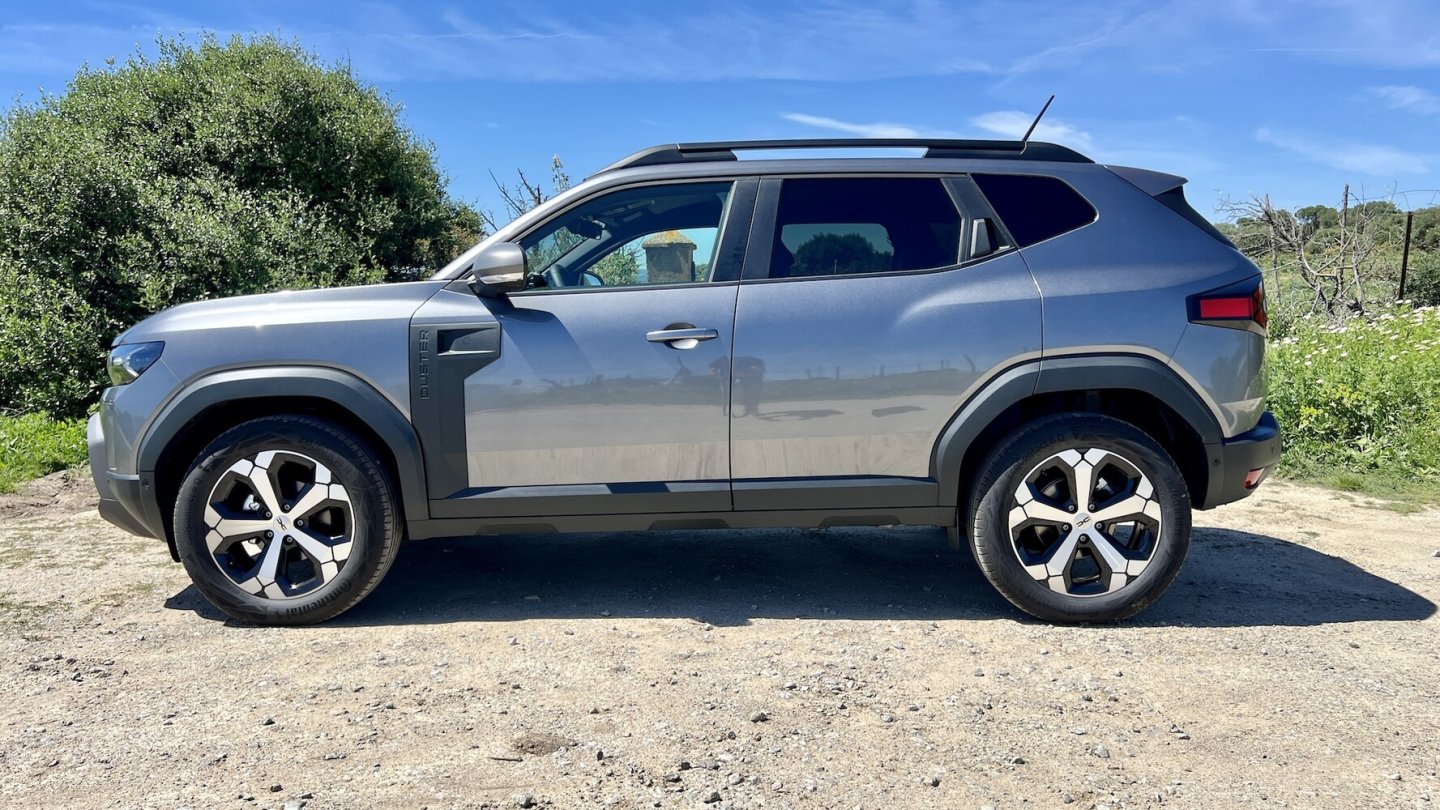 Im Format bleibt sich der Dacia Duster mit einer Länge von 4,34 Metern treu.