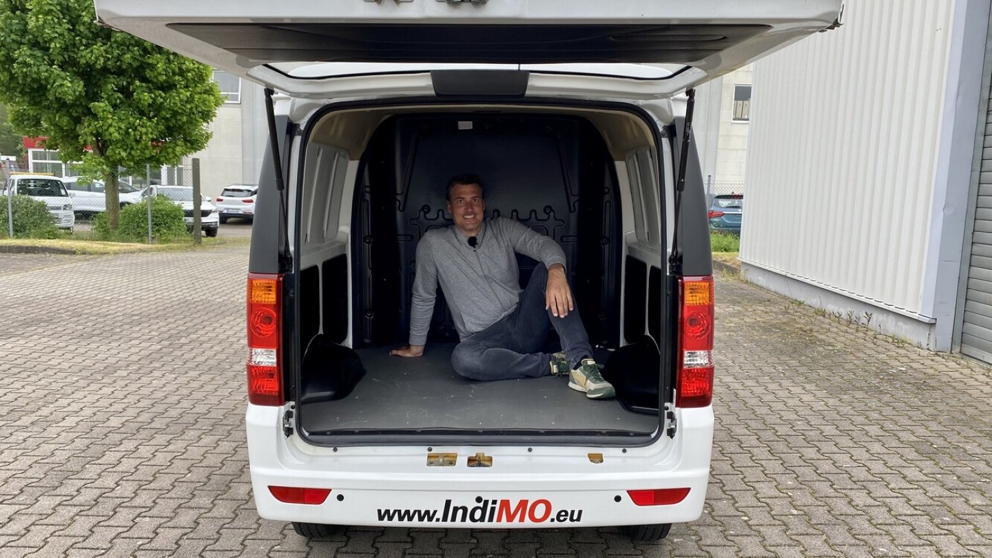 Der Laderaum misst je nach Bestuhlung 3,1 bis 4,8 Kubikmeter.