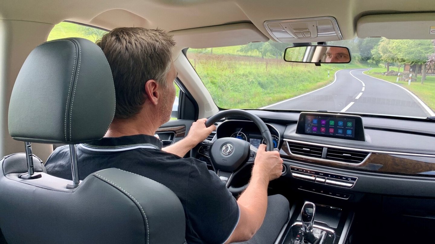 Entspanntes Reisen liegt dem DFSK Fengon 580 am besten.