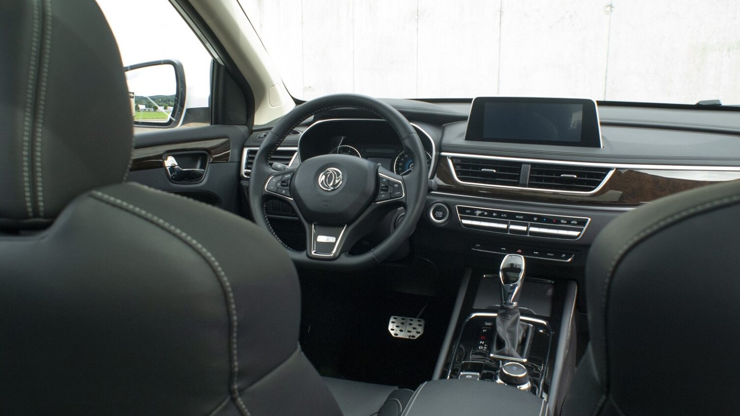 Das Cockpit wurde mit dem Facelift nicht verändert.