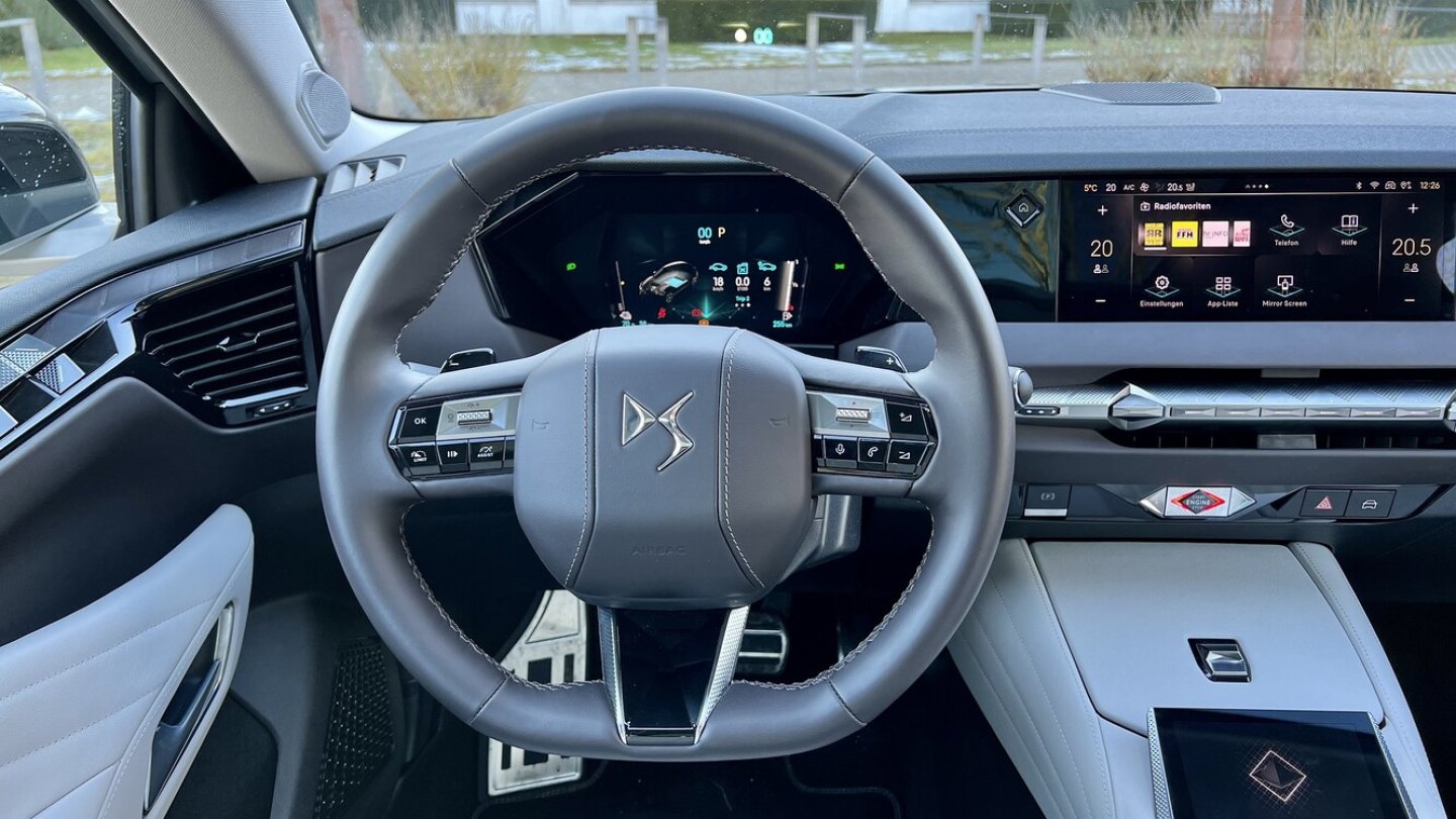 Die Bedienstruktur des DS 4 nicht wirklich selbsterklärend.