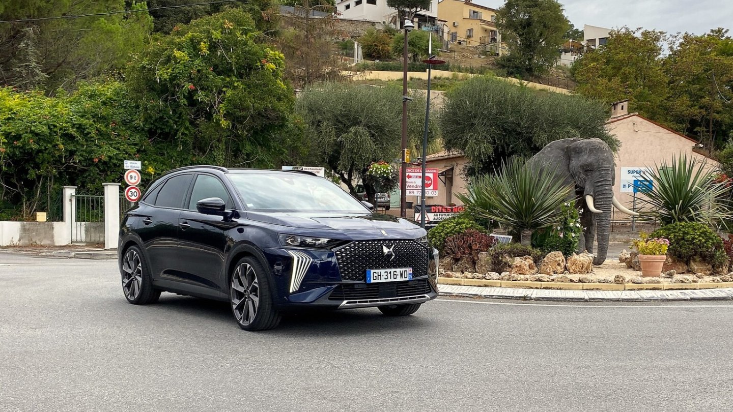 DS 7 E-Tense 4x4 360 (2022)