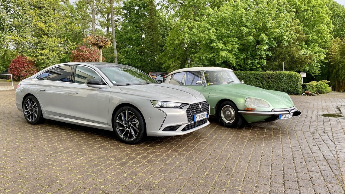 Adaptive Dämper mit Kamera beim DS 9 statt Hydropneumatik wie damals.