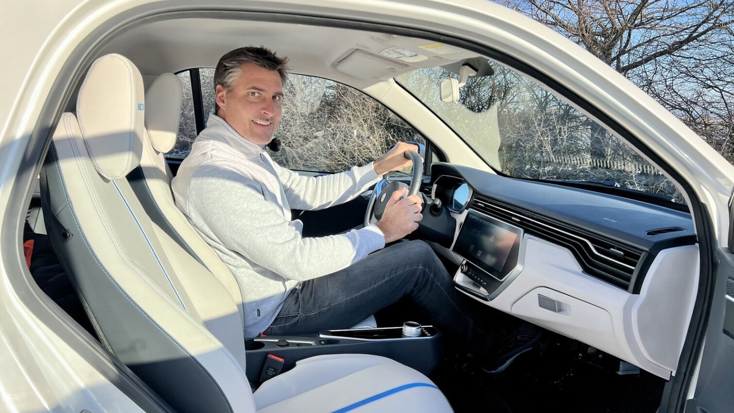 Sitz und Lenkrad fehlt eine Höhenverstellung.