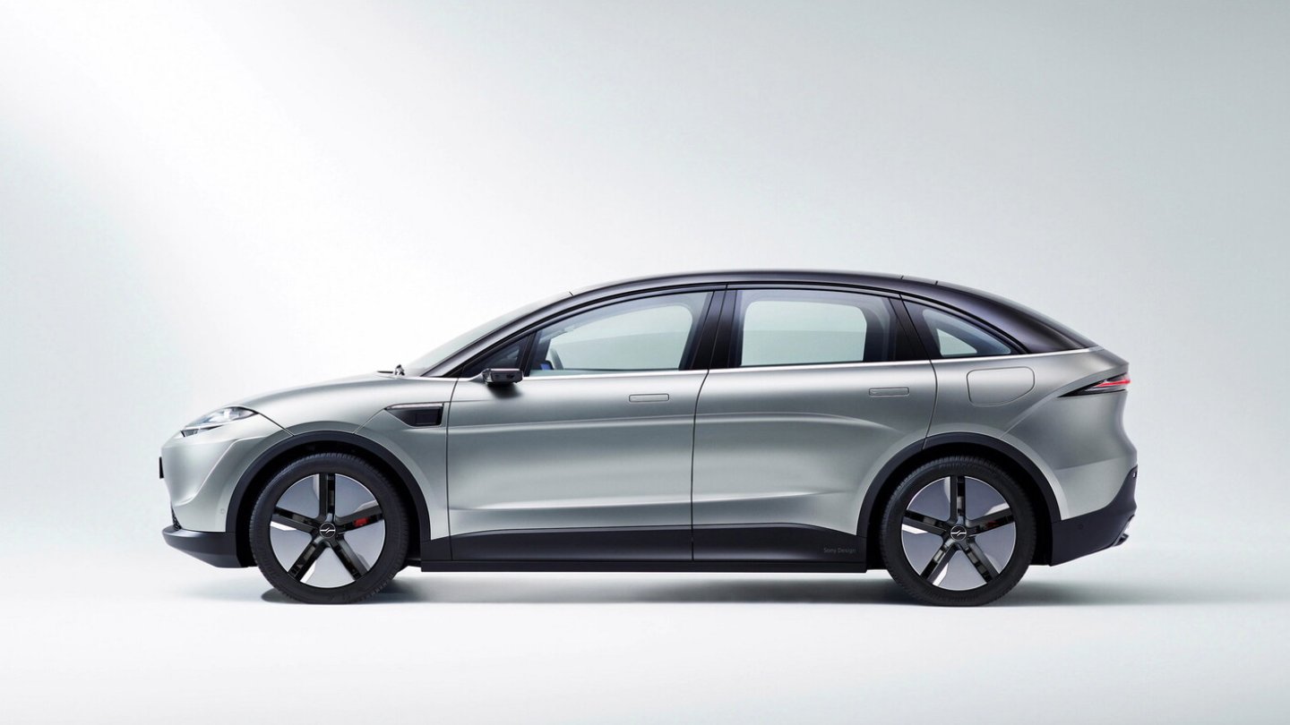 Elektro-SUV Studie Vision-S 02