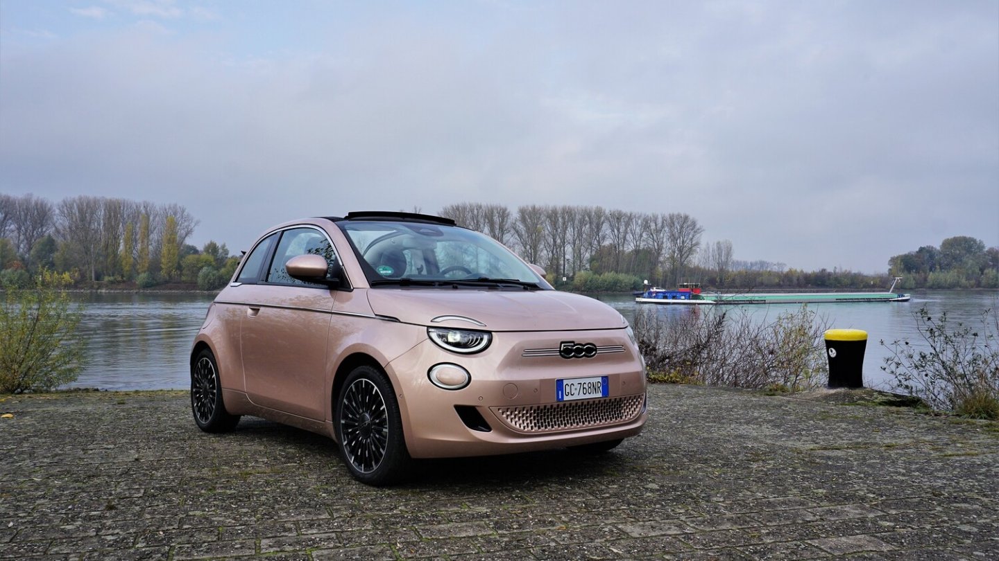 Stellantis zahlt Kunden von Fiat 500 und Co. bei Zulassung bis Ende 2023 einen Nachlass in Höhe des Umweltbonus.