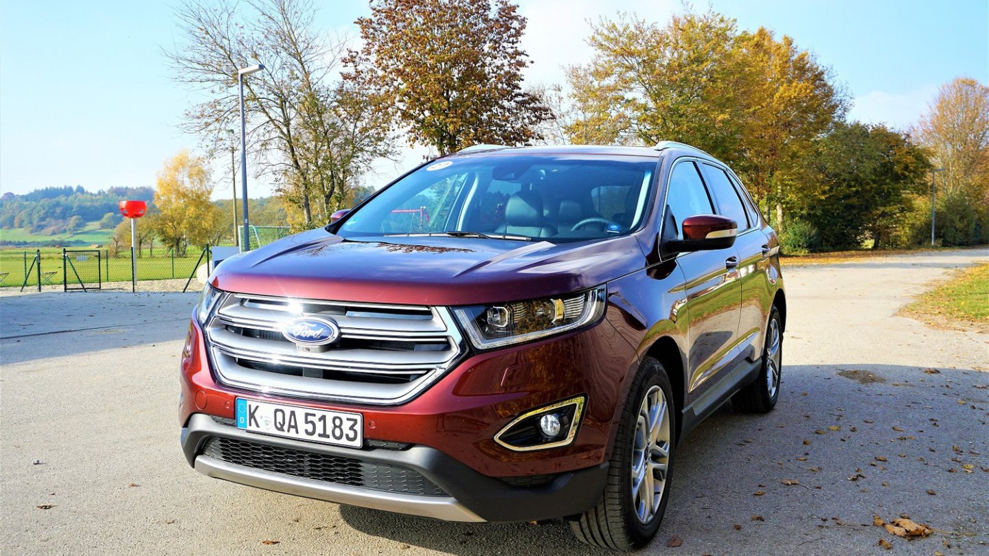 Schindet Eindruck. Die massive Front des Ford Edge.