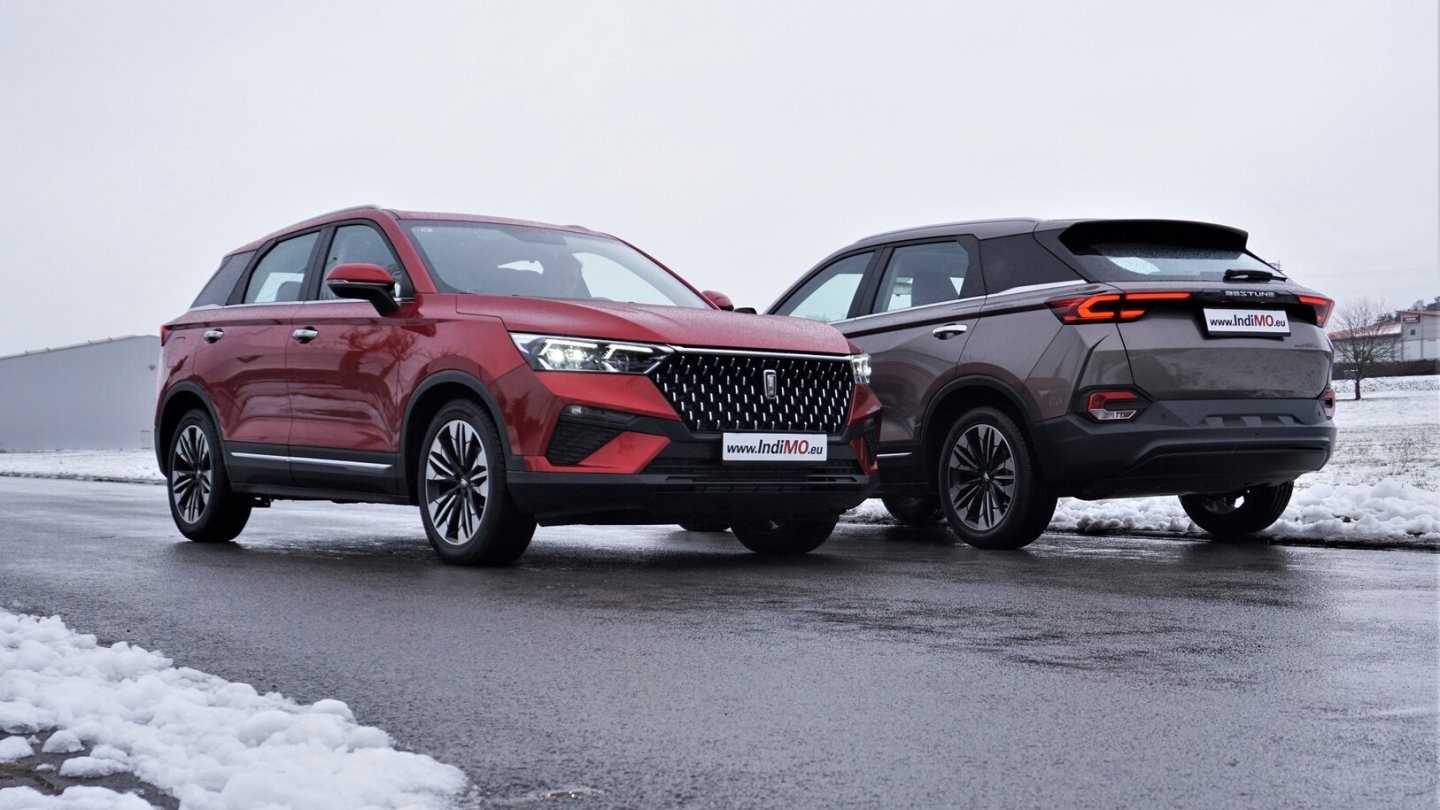 Zwei von drei T77-Exemplaren in Deutschland konnten wir für den Test nutzen.