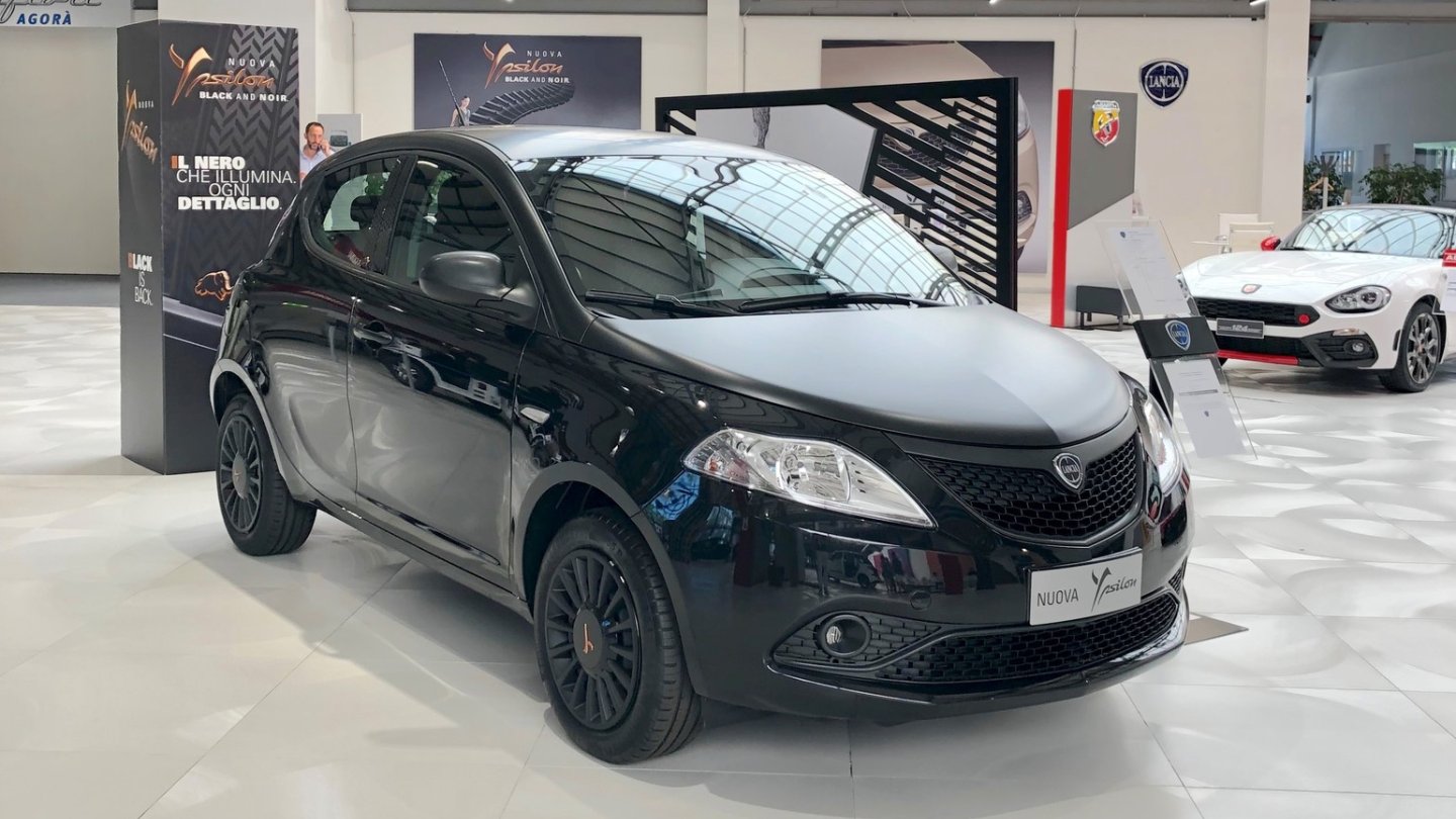 Ja, es gibt ihn noch: Lancia Ypsilon.