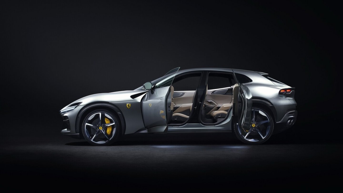 Ferrari Purosangue 2023