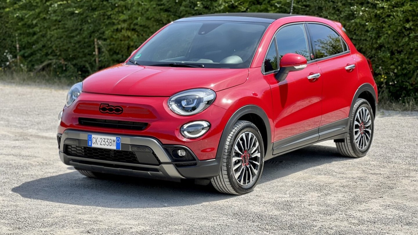 Im neuen Modelljahr trägt der X die Zahl 500 in der Frontmaske.