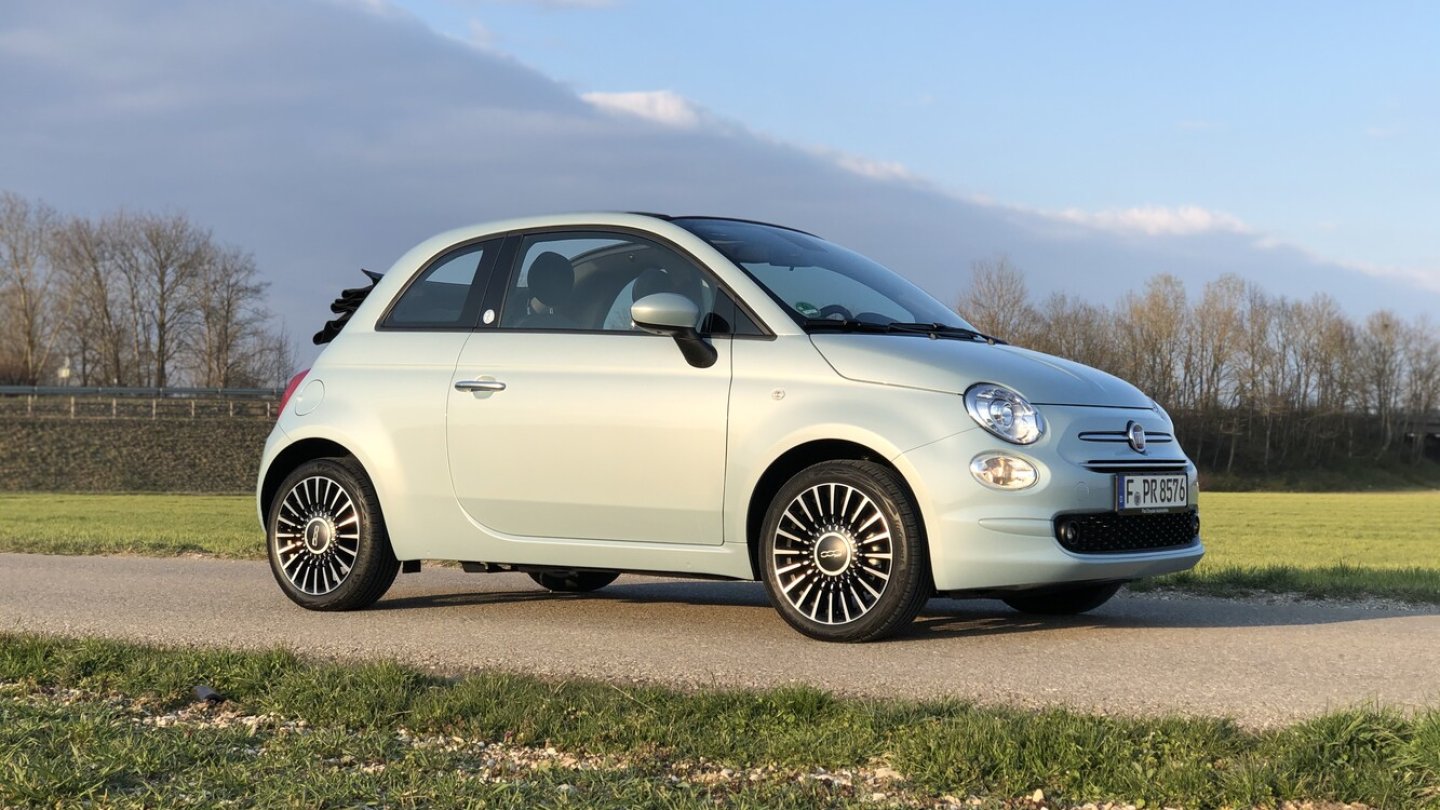 Xenonscheinwerfer kosten Aufpreis.