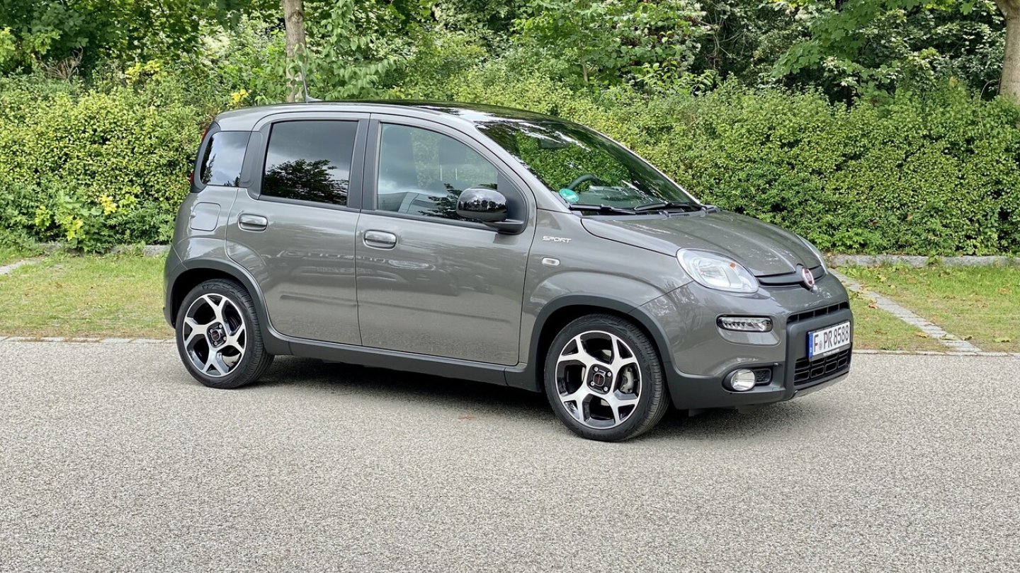 Der Fiat-Panda-Testwagen fuhr in der Ausstattungslinie Sport vor.