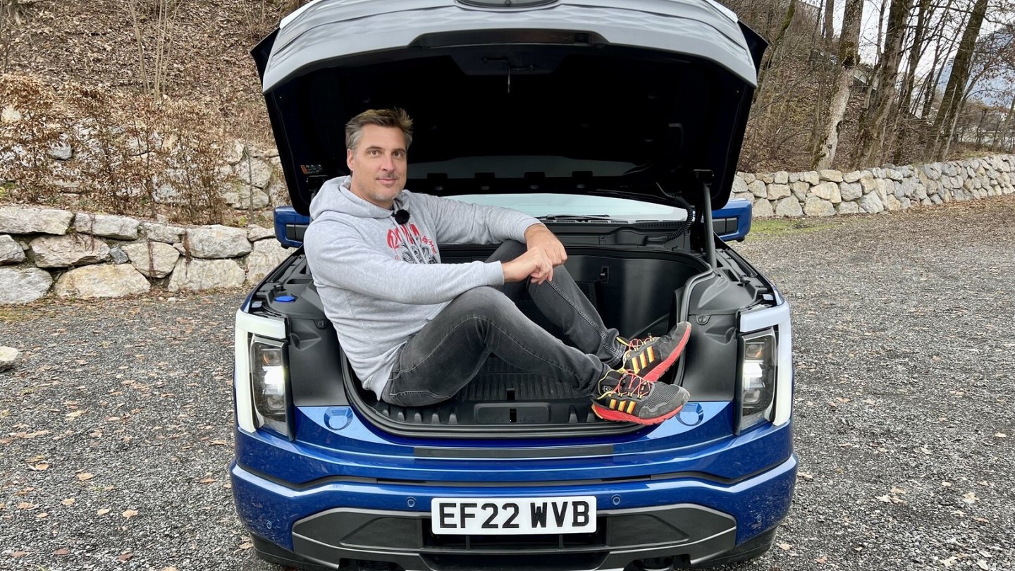 Vorne können 180 Kilogramm zugeladen werden.