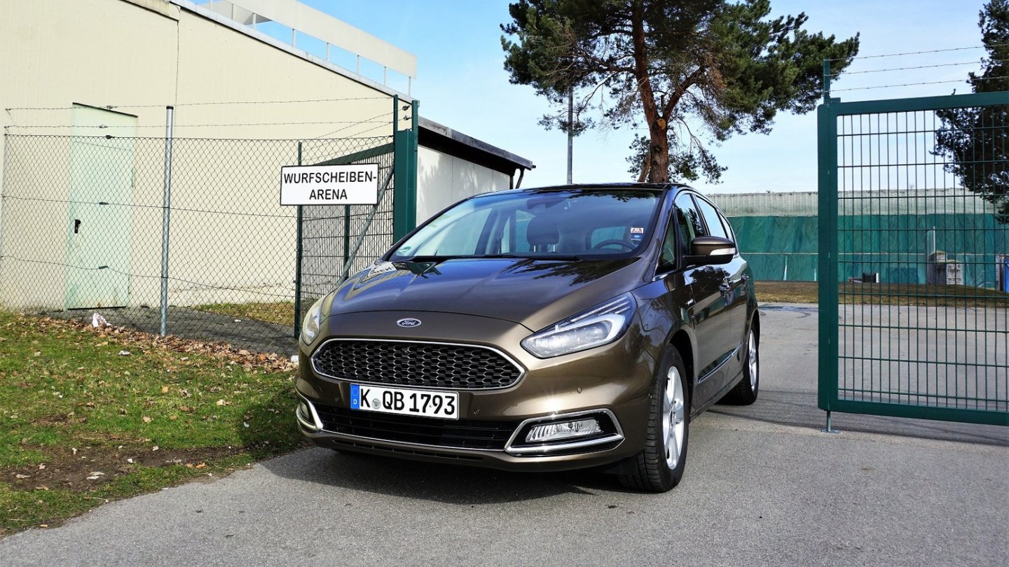 Der Ford S-Max will auch in zweiter Generation eine sportliche Van-Alternative sein.